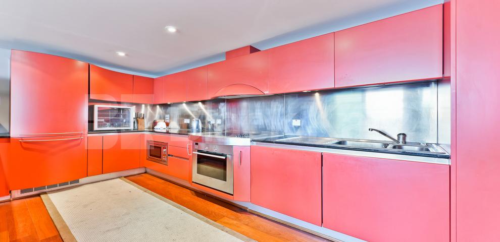 			NEW INSTRUCTION, 3 Bedroom, 1 bath, 1 reception Penthouse			 The Perspective Building, 100 Westminster Bridge Road, Waterloo